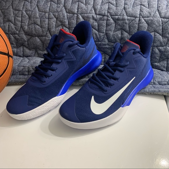 precision iv basketball shoe